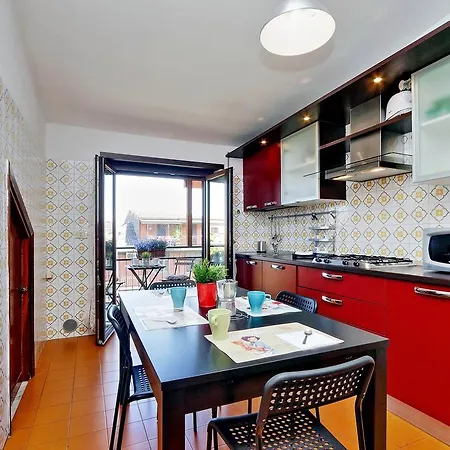Nice Black&white Apartment